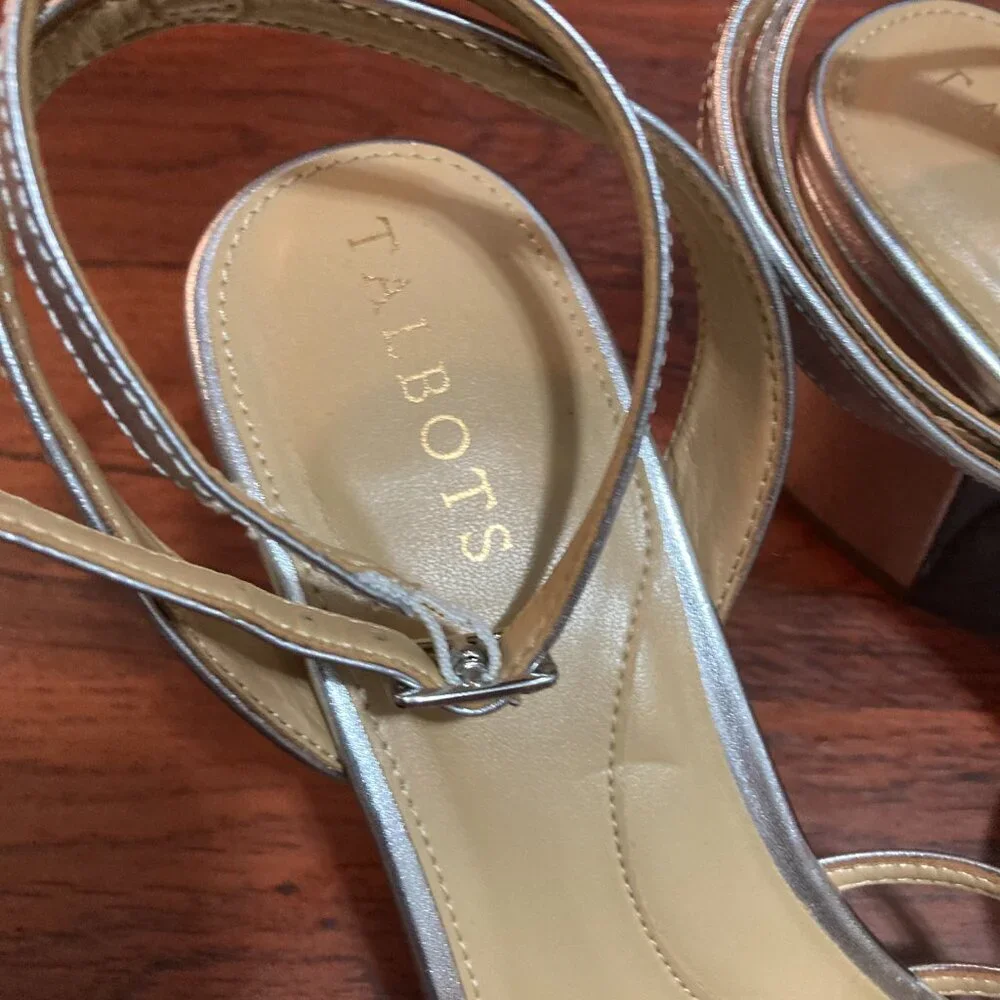 Talbots Block Heel Sandals Womens 8.5 Silver Metallic Strappy Evening Shoes